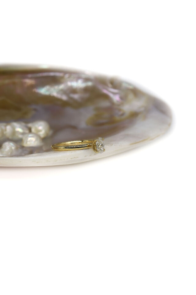 0.50 Ct Oval Tektaş Pırlanta Yüzük