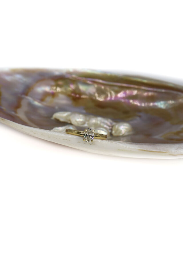 0.50 Ct Oval Tektaş Pırlanta Yüzük