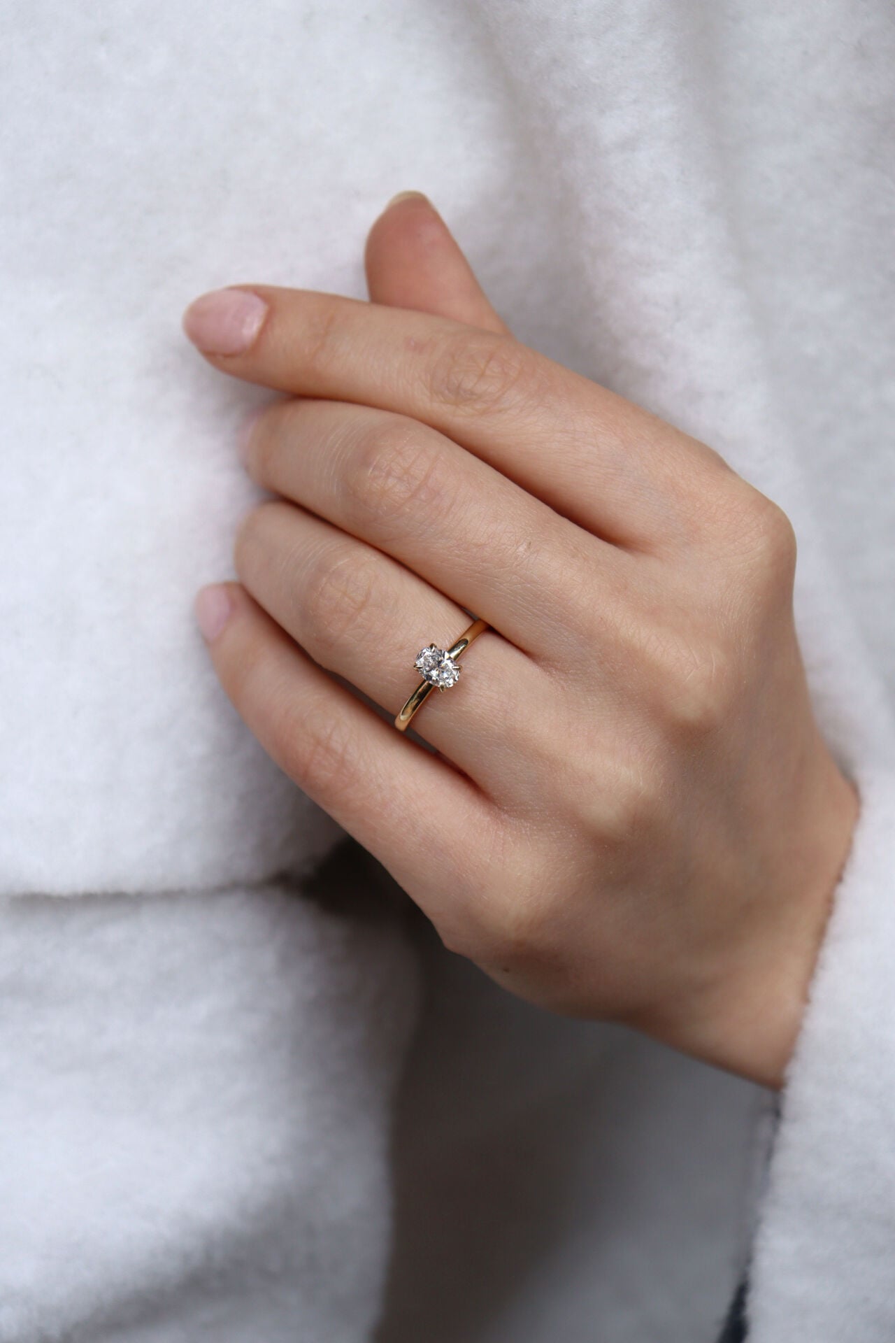 0.50 Ct Oval Tektaş Pırlanta Yüzük