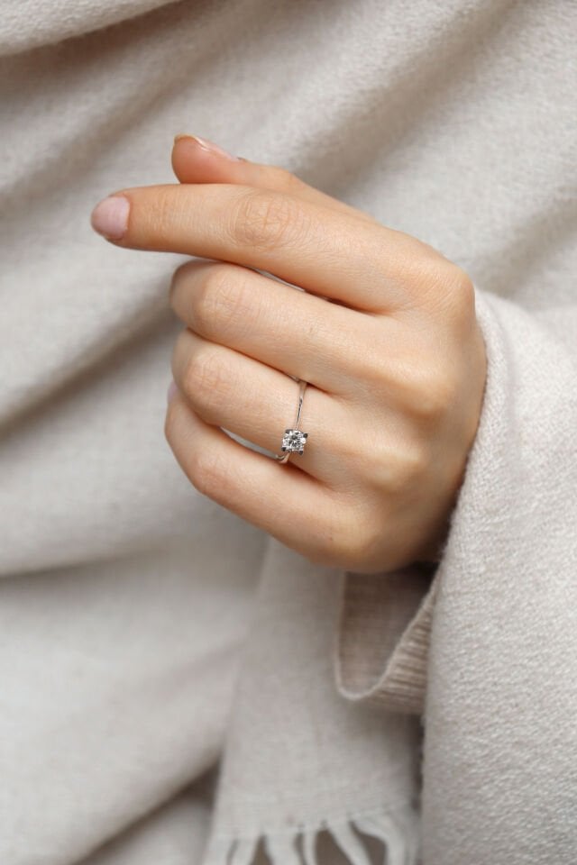 0.30 Ct Tektaş Pırlanta Yüzük