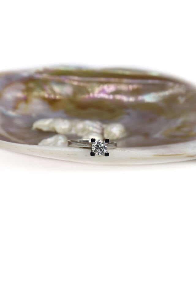 0.54 Ct Baget Pırlanta Yüzük