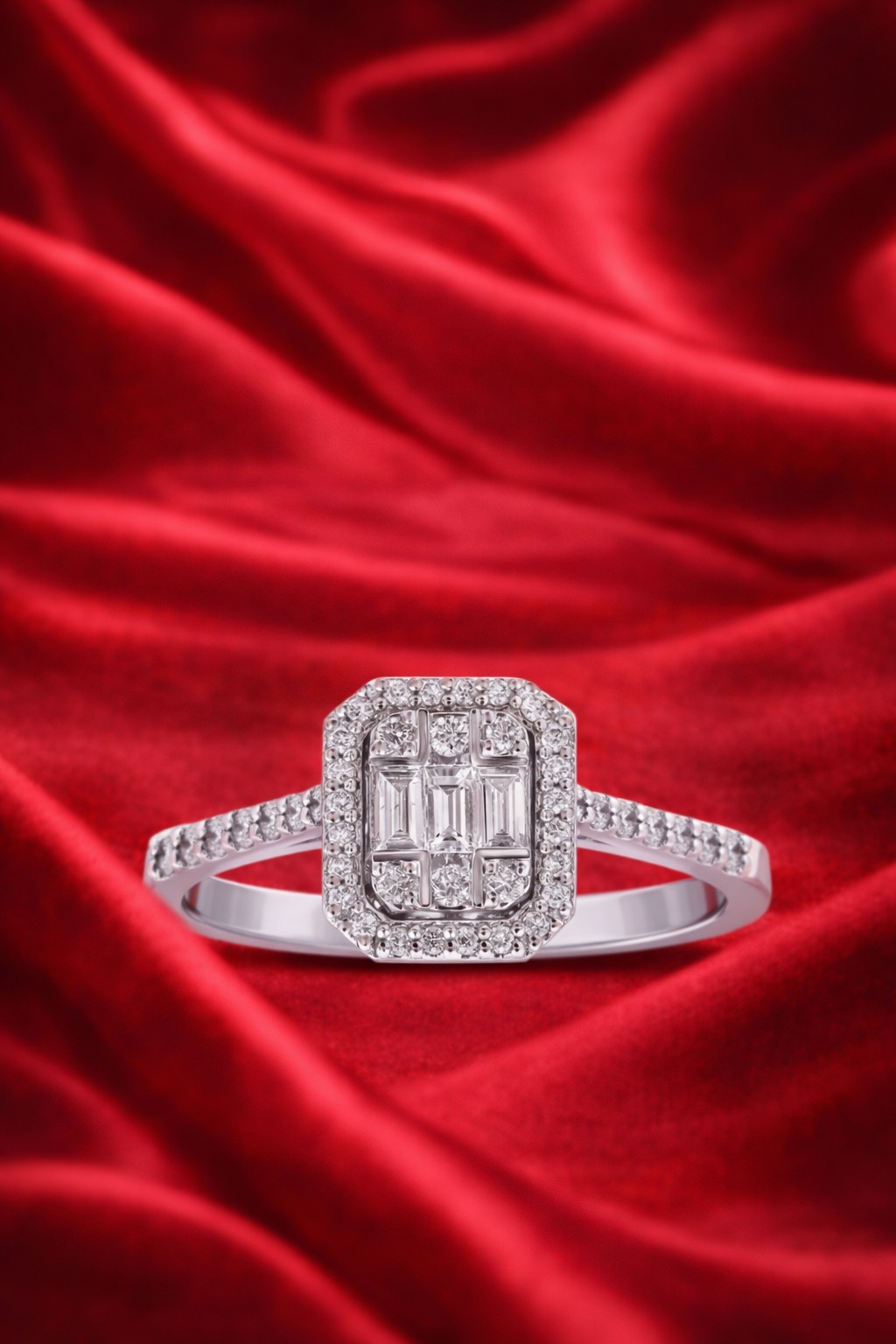 0.30 ct Pırlanta Baget Yüzük