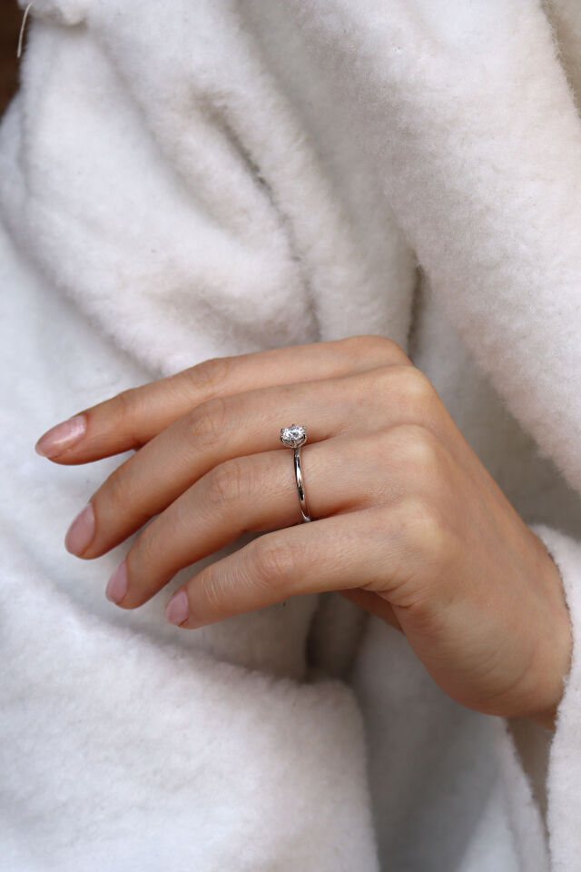 0.80 Ct Tektaş Pırlanta Yüzük