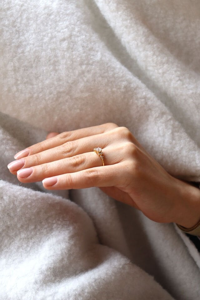 0.50 Ct Asimetri Pırlanta Yüzük
