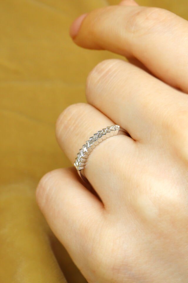 0.20 ct Baget Yarımtur Pırlanta Yüzük