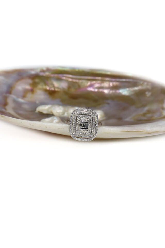 0.50 Ct Oval Tektaş Pırlanta Yüzük