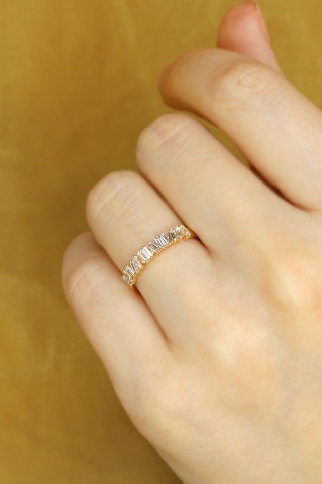 0.40 ct Baget Yarımtur Pırlanta Yüzük