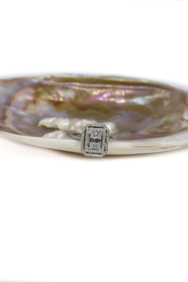 0.50 Ct Oval Tektaş Pırlanta Yüzük