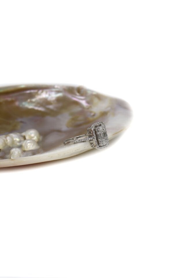 0.60 Ct Oval Tektaş Pırlanta Yüzük